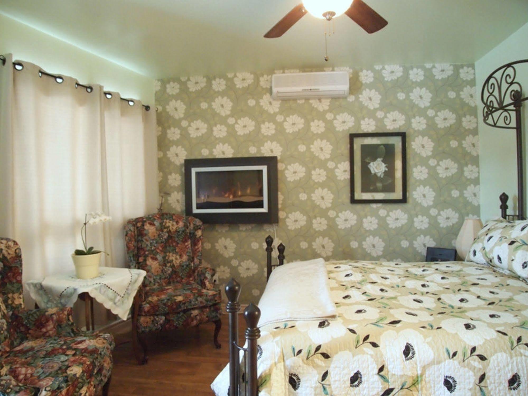 Our Valley View Bed & Breakfast Hampton Екстер'єр фото